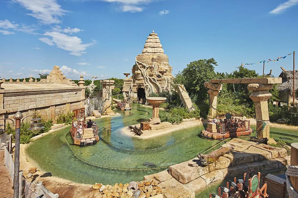 PortAventura Hotel Gold River: Theme Park Access Included Salou