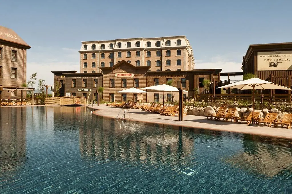 PortAventura Hotel Gold River: Theme Park Access Included Salou